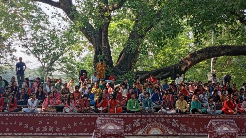 রমনা বটমূলে বাংলা নববর্ষ বরণের প্রস্তুতি সম্পন্ন